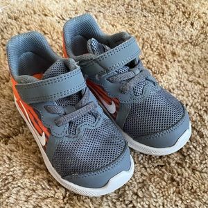 Nike shoes 👟 for toddlers size 7c